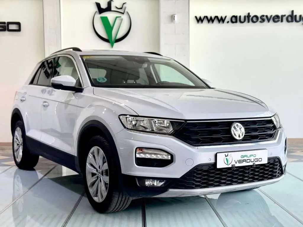 Photo 1 : Volkswagen T-roc 2018 Petrol