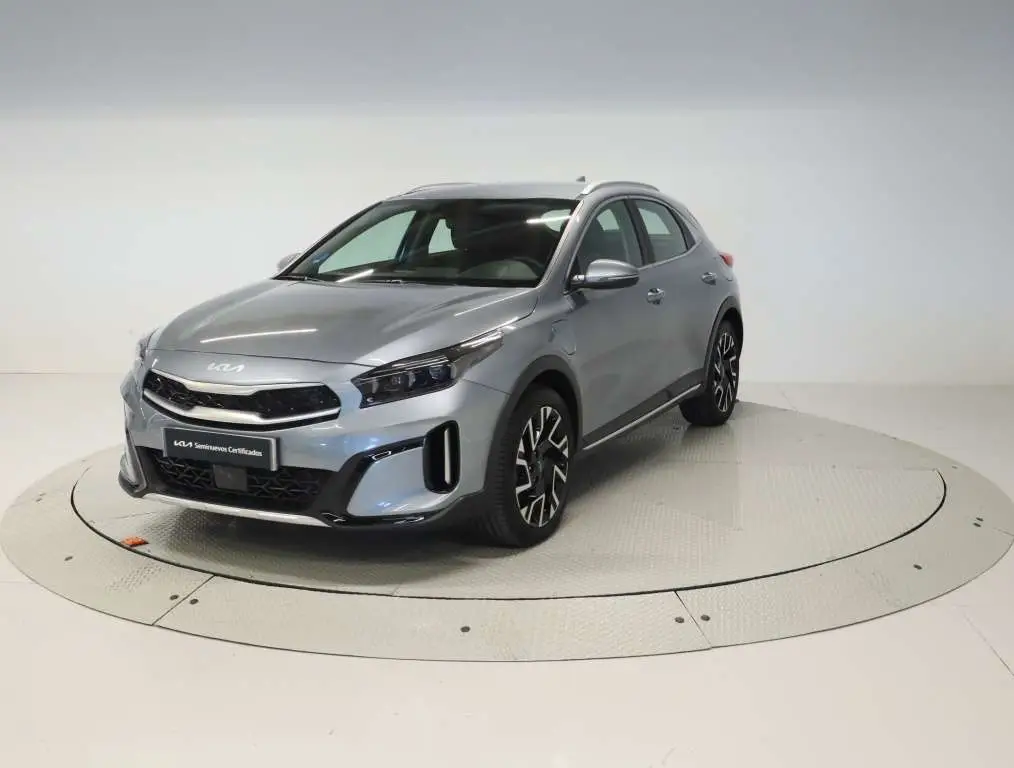 Photo 1 : Kia Xceed 2023 Hybrid