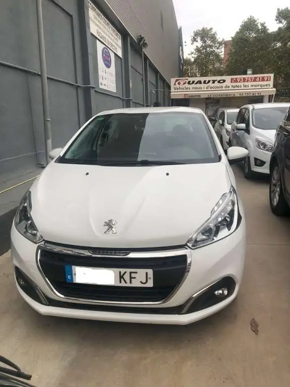 Photo 1 : Peugeot 208 2017 Diesel