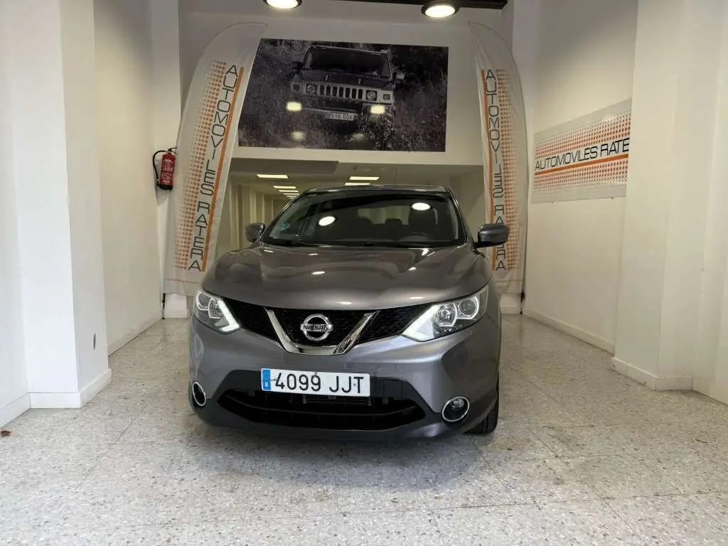 Photo 1 : Nissan Qashqai 2015 Petrol