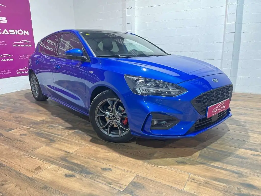 Photo 1 : Ford Focus 2019 Petrol