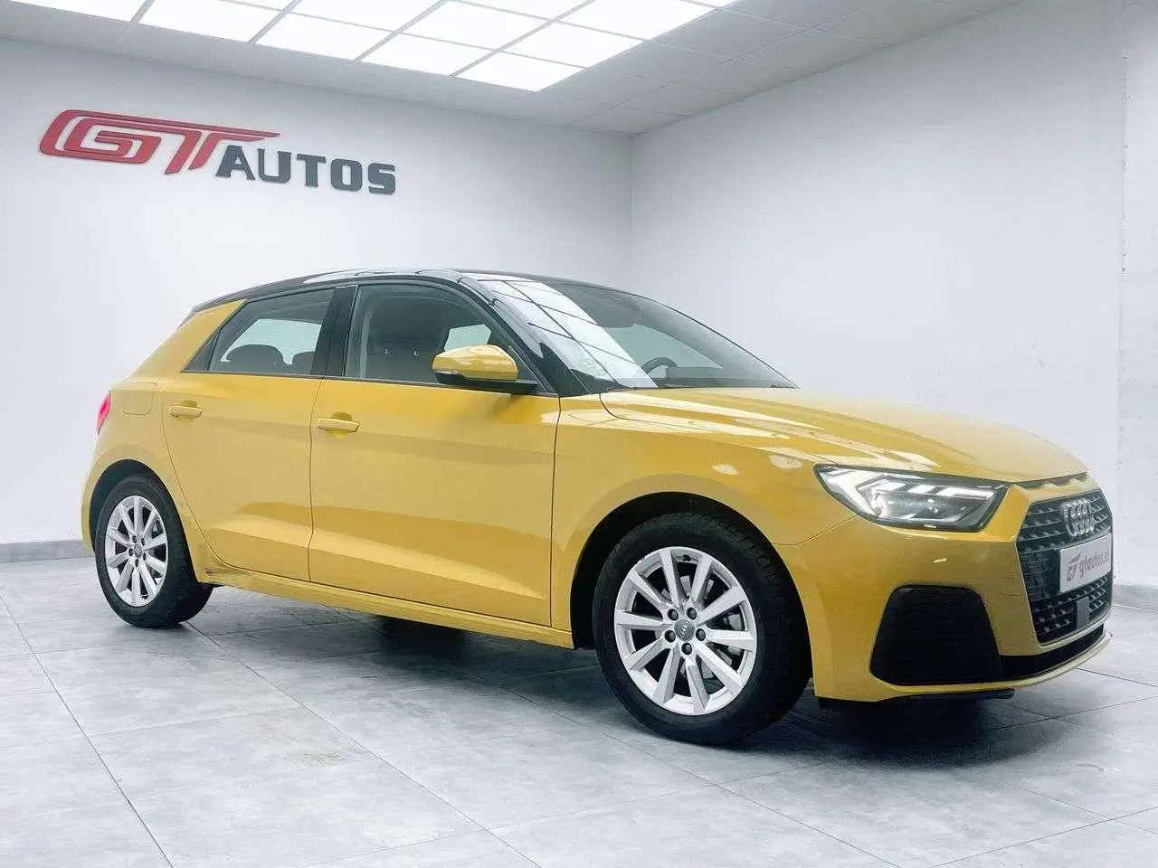 Photo 1 : Audi A1 2020 Essence