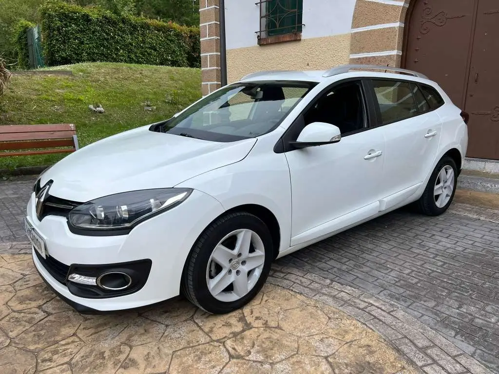 Photo 1 : Renault Megane 2015 Diesel