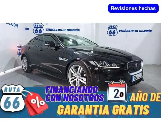 Photo 1 : Jaguar Xe 2015 Essence