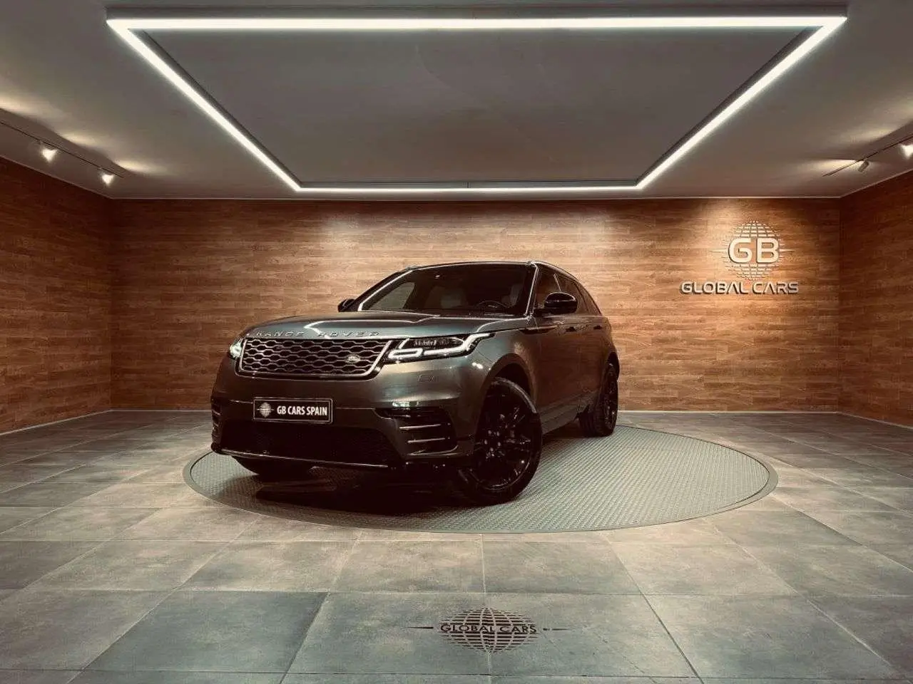 Photo 1 : Land Rover Range Rover Velar 2018 Diesel