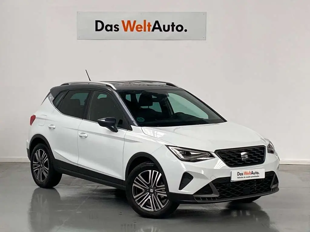 Photo 1 : Seat Arona 2024 Essence