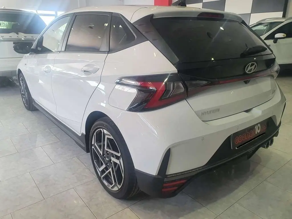 Photo 1 : Hyundai I20 2024 Petrol