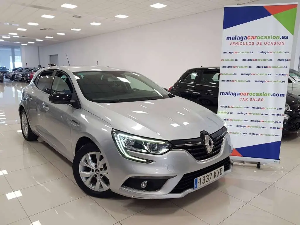 Photo 1 : Renault Megane 2019 Essence