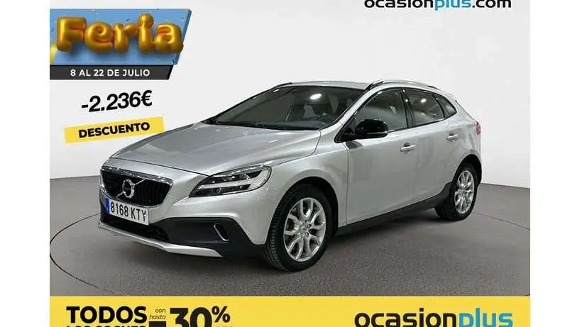 Photo 1 : Volvo V40 2019 Petrol