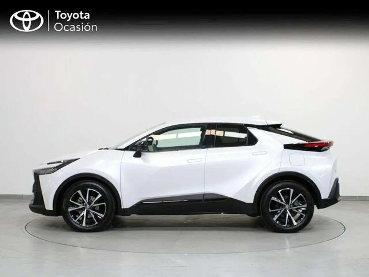 Photo 1 : Toyota C-hr 2024 Hybrid