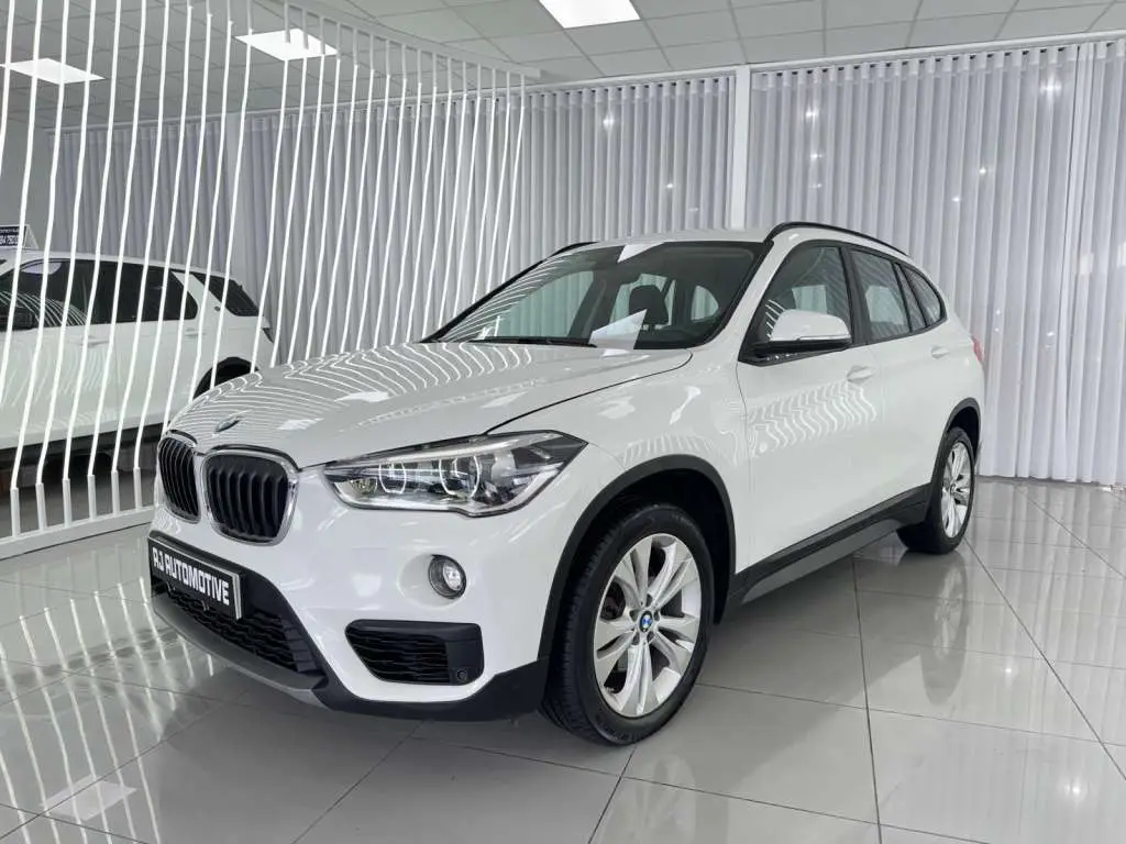 Photo 1 : Bmw X1 2020 Essence