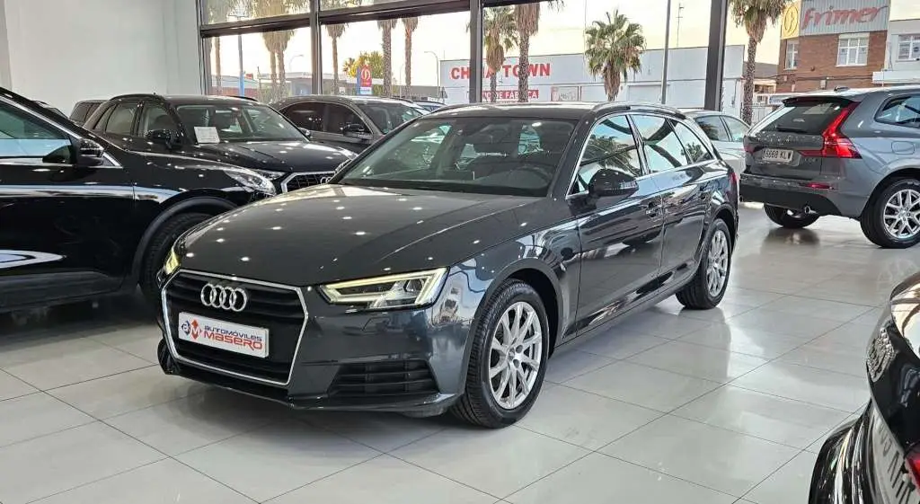 Photo 1 : Audi A4 2019 Diesel