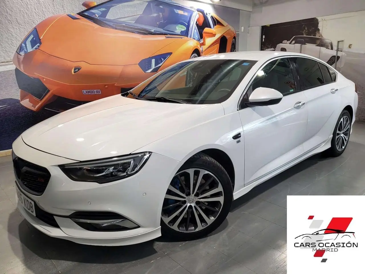 Photo 1 : Opel Insignia 2017 Essence