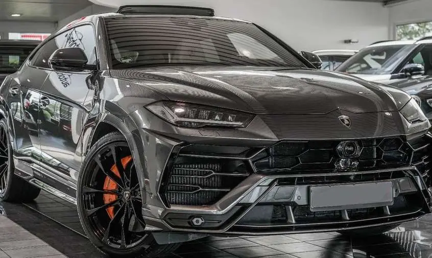 Photo 1 : Lamborghini Urus 2019 Essence