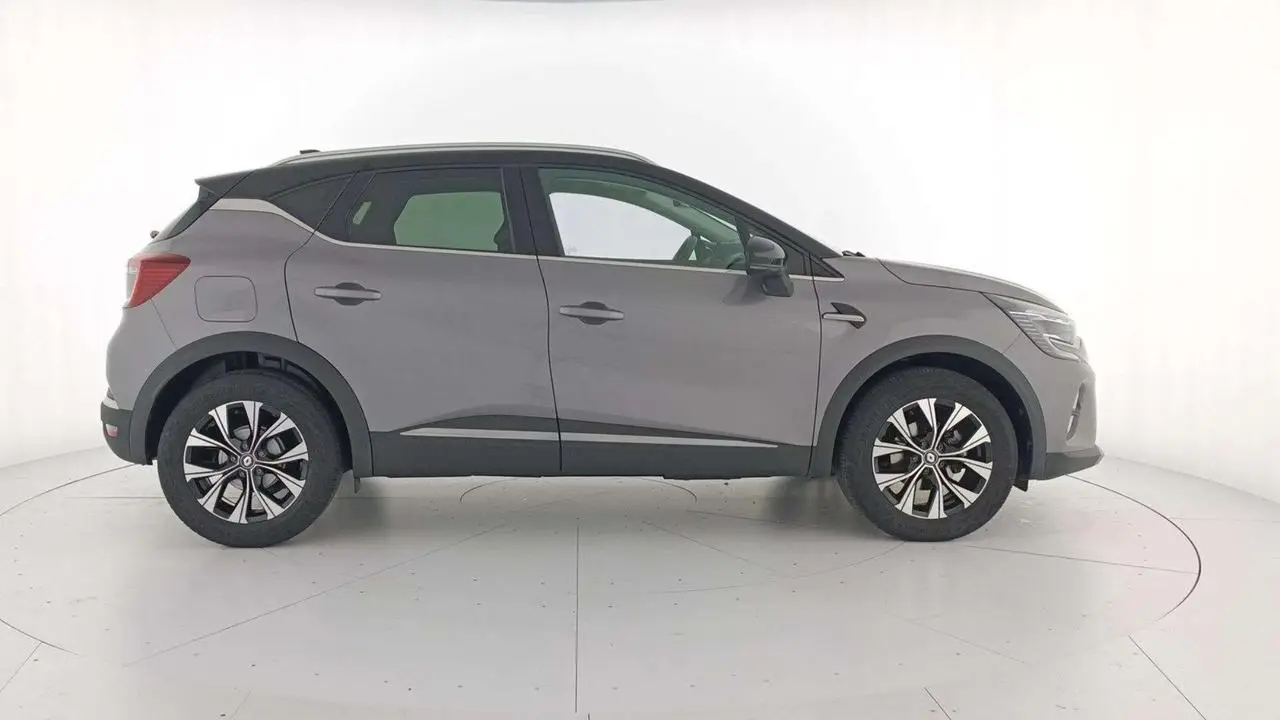 Photo 1 : Renault Captur 2023 Essence