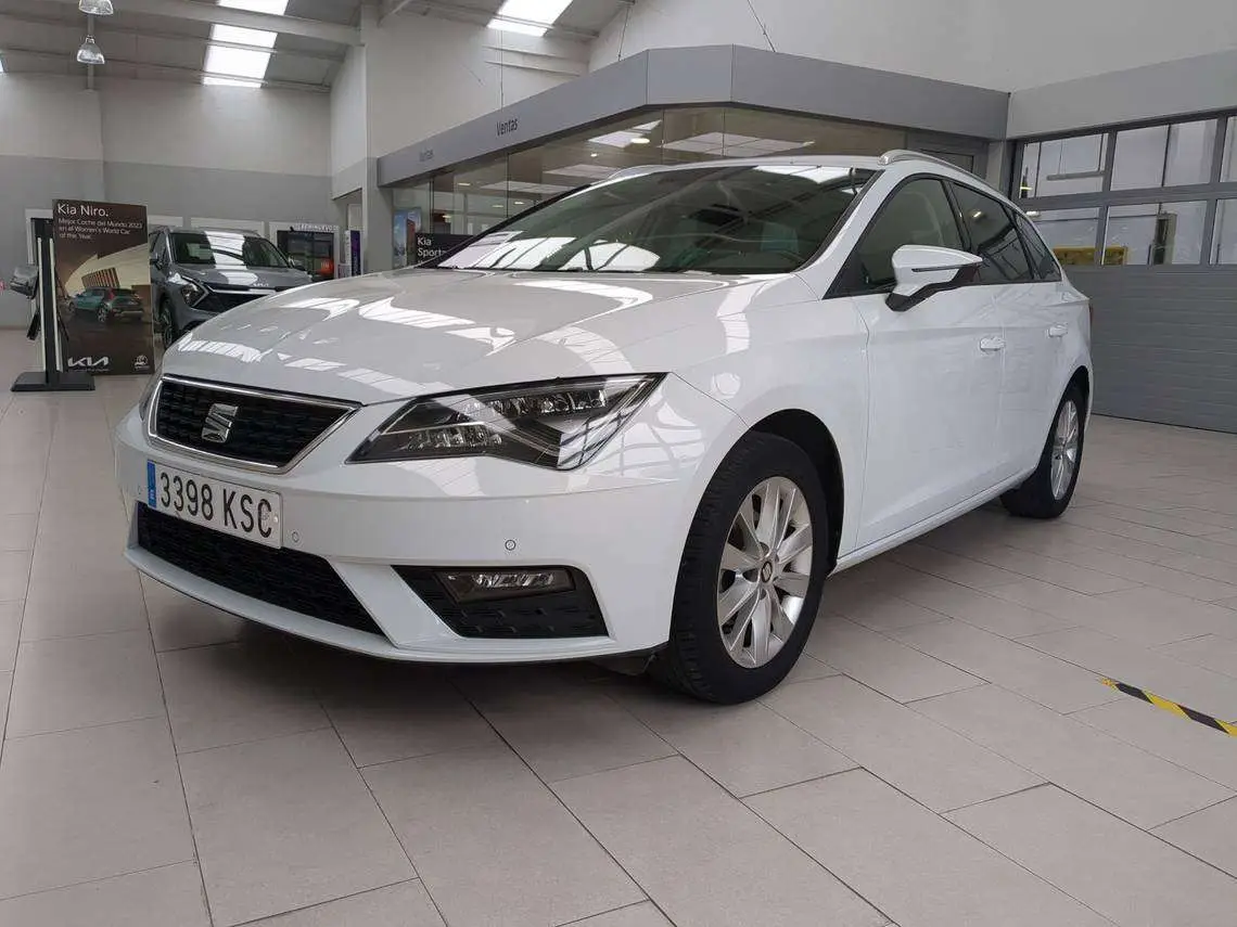 Photo 1 : Seat Leon 2018 Petrol