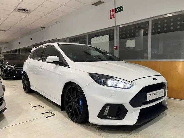 Photo 1 : Ford Focus 2017 Petrol