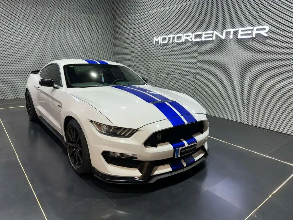 Photo 1 : Ford Mustang 2018 Essence