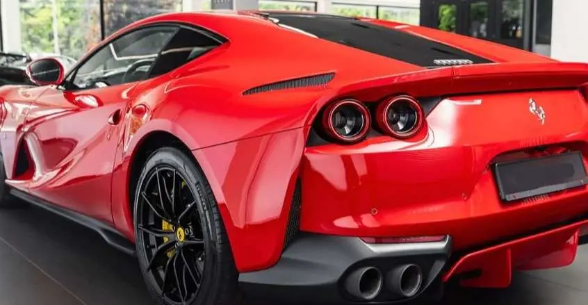 Photo 1 : Ferrari 812 2019 Essence