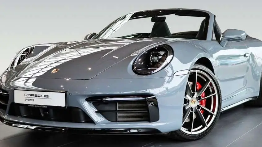 Photo 1 : Porsche 992 2023 Essence