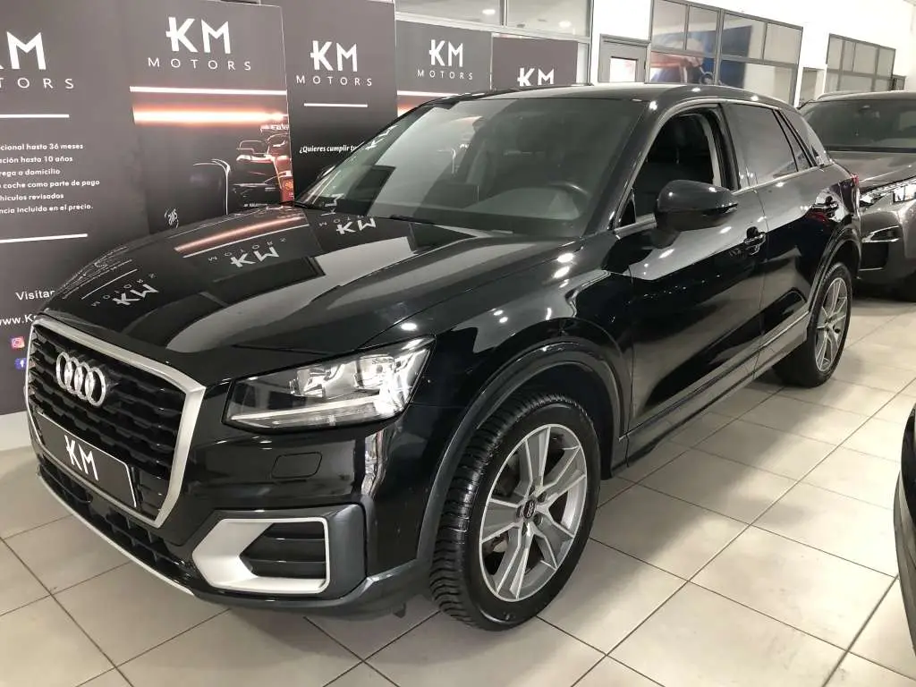 Photo 1 : Audi Q2 2018 Diesel