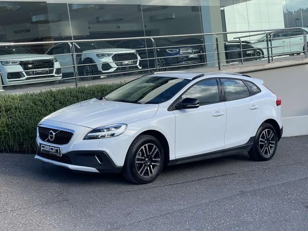 Photo 1 : Volvo V40 2017 Diesel