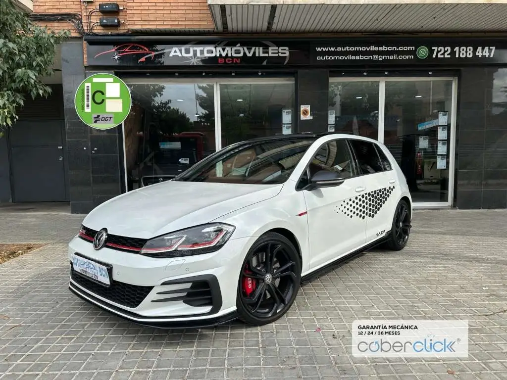 Photo 1 : Volkswagen Golf 2019 Petrol