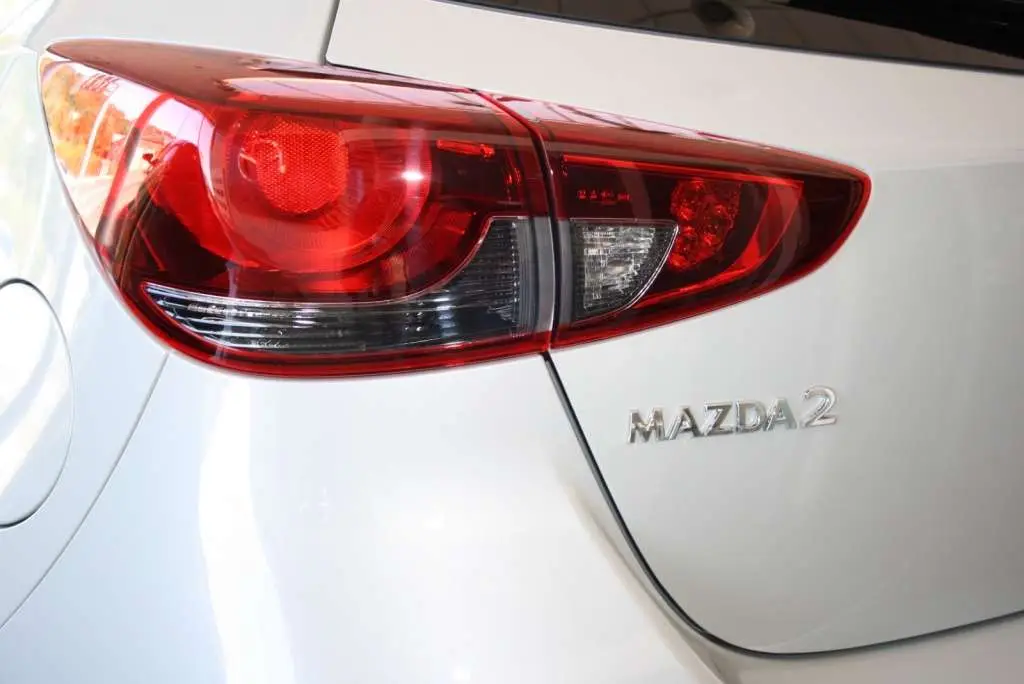 Photo 1 : Mazda 2 2024 Essence