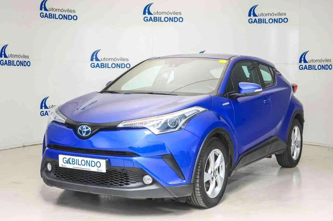 Photo 1 : Toyota C-hr 2018 Hybrid