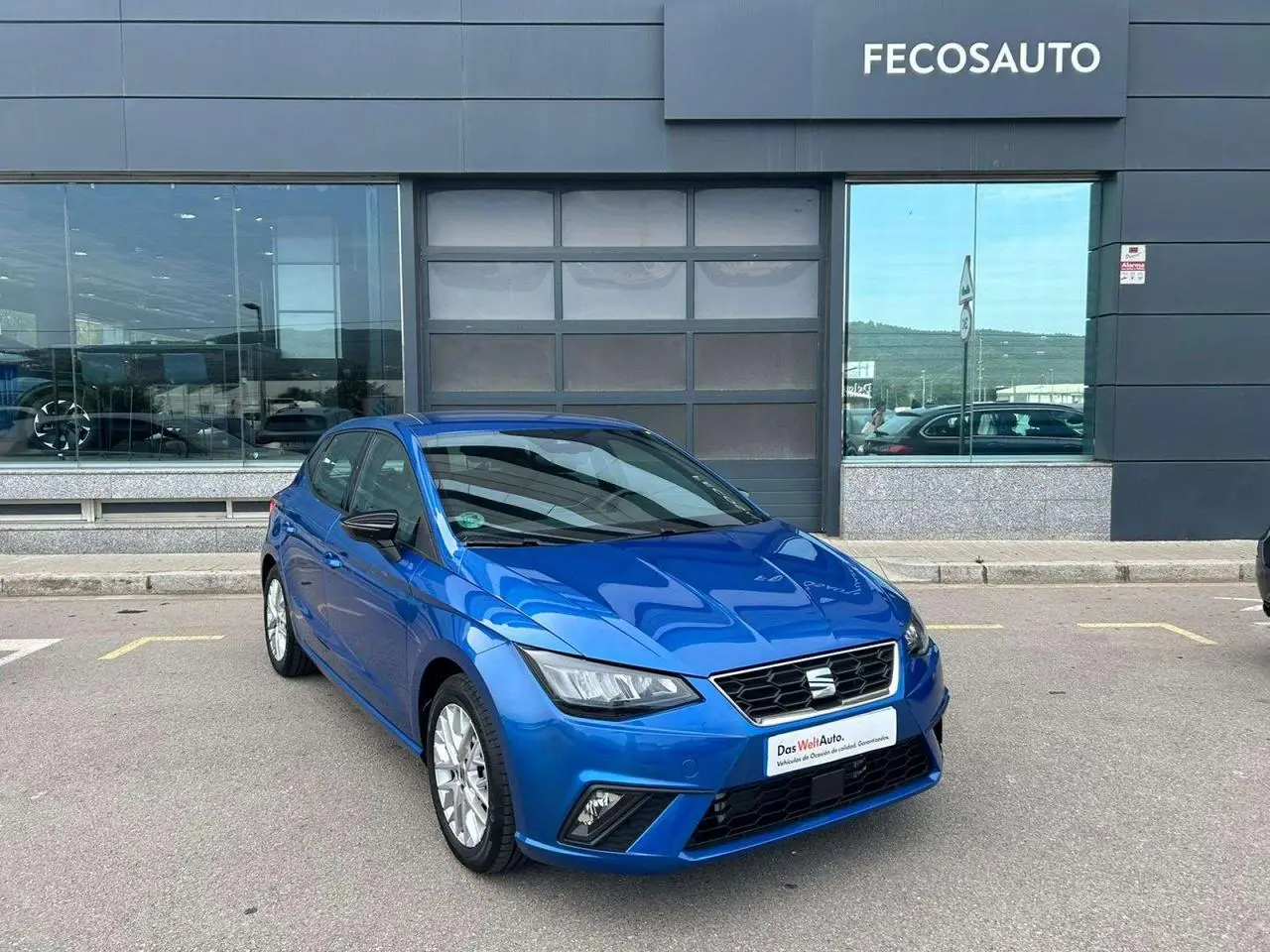 Photo 1 : Seat Ibiza 2023 Petrol