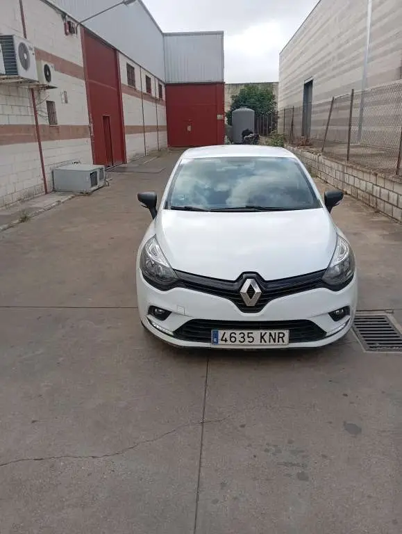 Photo 1 : Renault Clio 2018 Diesel