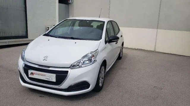 Photo 1 : Peugeot 208 2017 Diesel