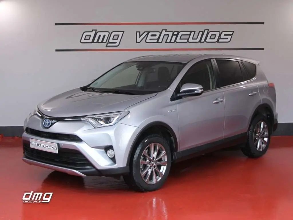 Photo 1 : Toyota Rav4 2017 Hybride