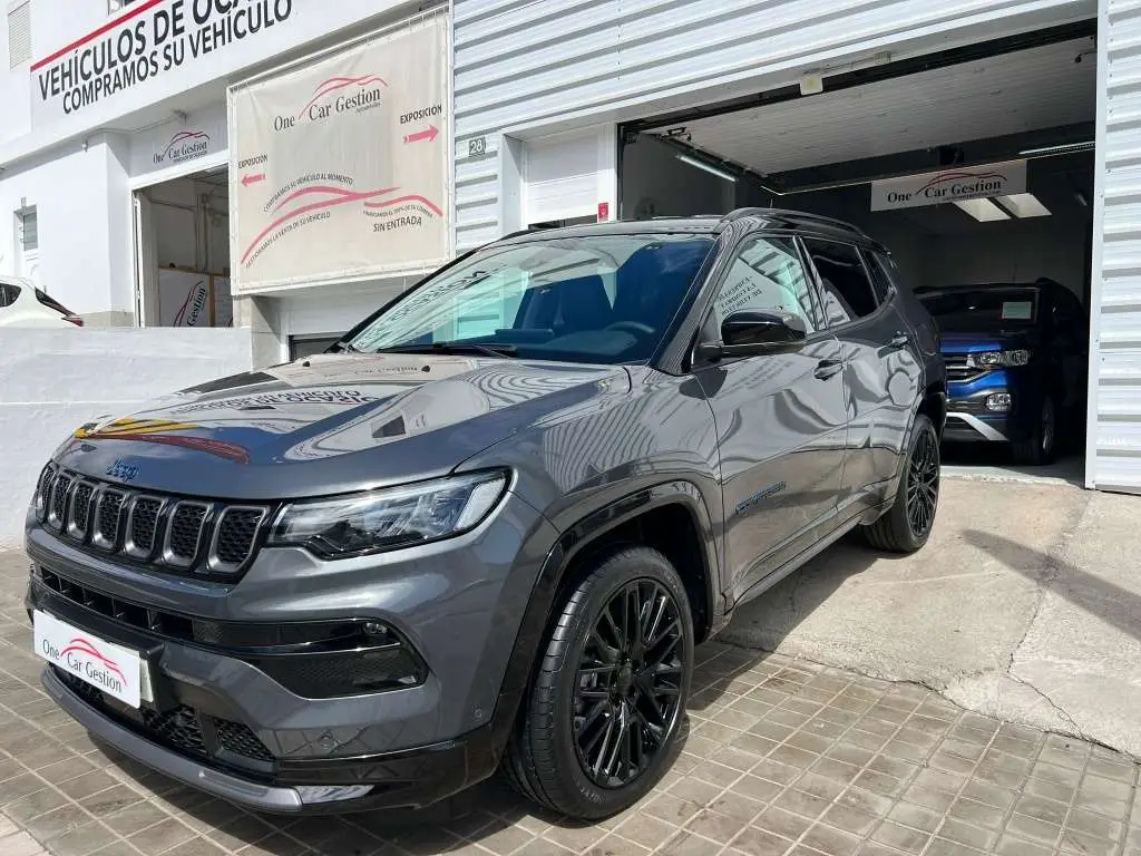 Photo 1 : Jeep Compass 2023 Hybrid