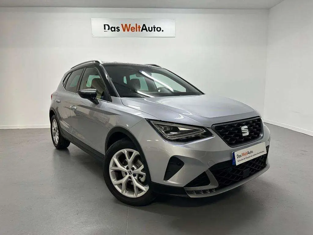 Photo 1 : Seat Arona 2023 Essence