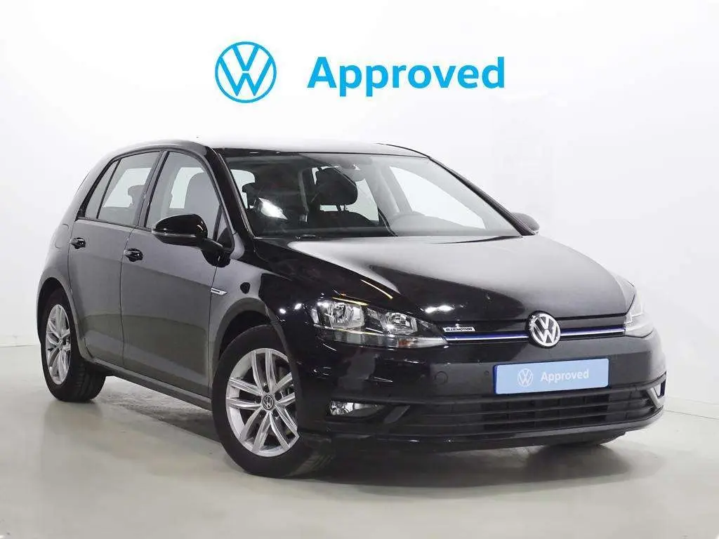 Photo 1 : Volkswagen Golf 2020 Petrol