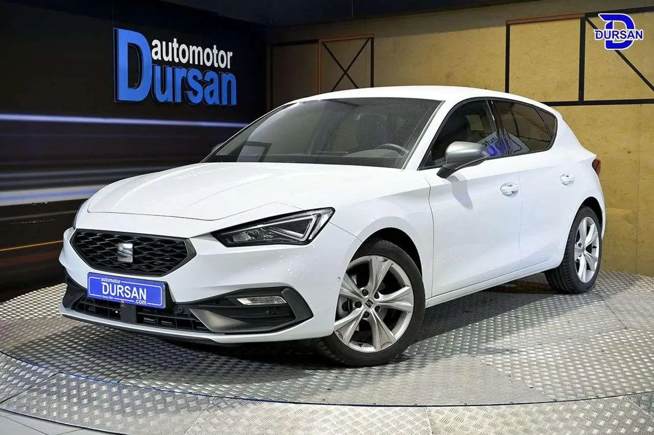 Photo 1 : Seat Leon 2023 Petrol