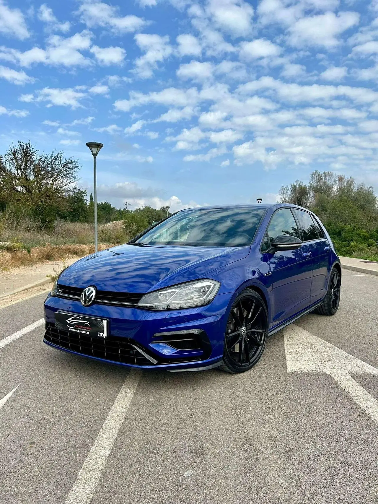 Photo 1 : Volkswagen Golf 2017 Petrol