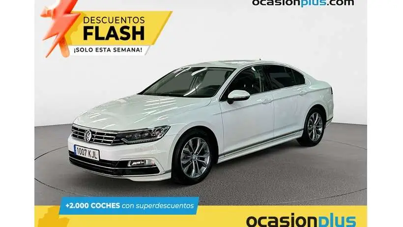 Photo 1 : Volkswagen Passat 2018 Diesel