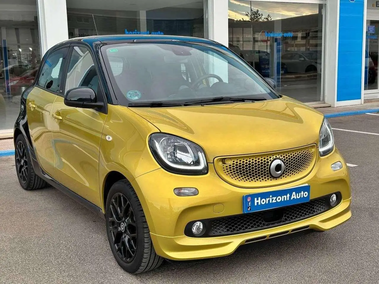 Photo 1 : Smart Forfour 2019 Petrol