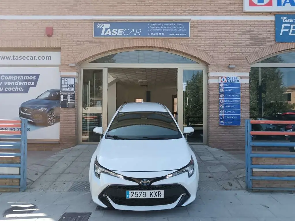 Photo 1 : Toyota Corolla 2019 Hybrid