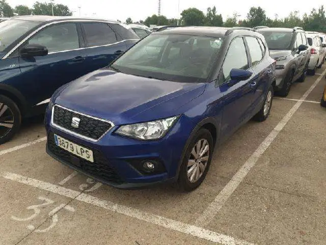 Photo 1 : Seat Arona 2021 Petrol