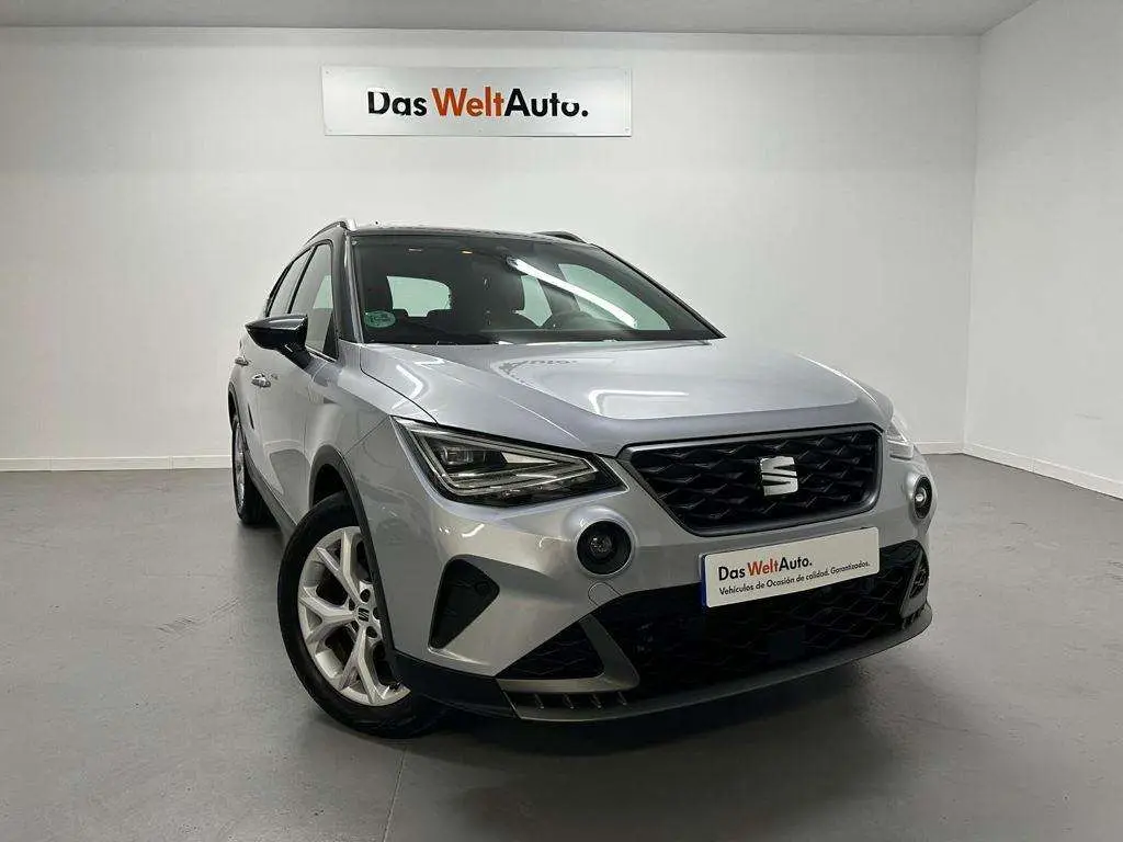 Photo 1 : Seat Arona 2023 Essence