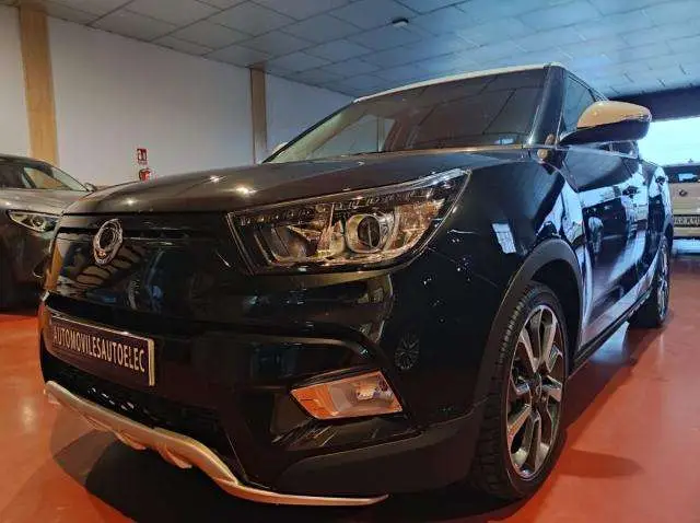 Photo 1 : Ssangyong Tivoli 2017 Diesel