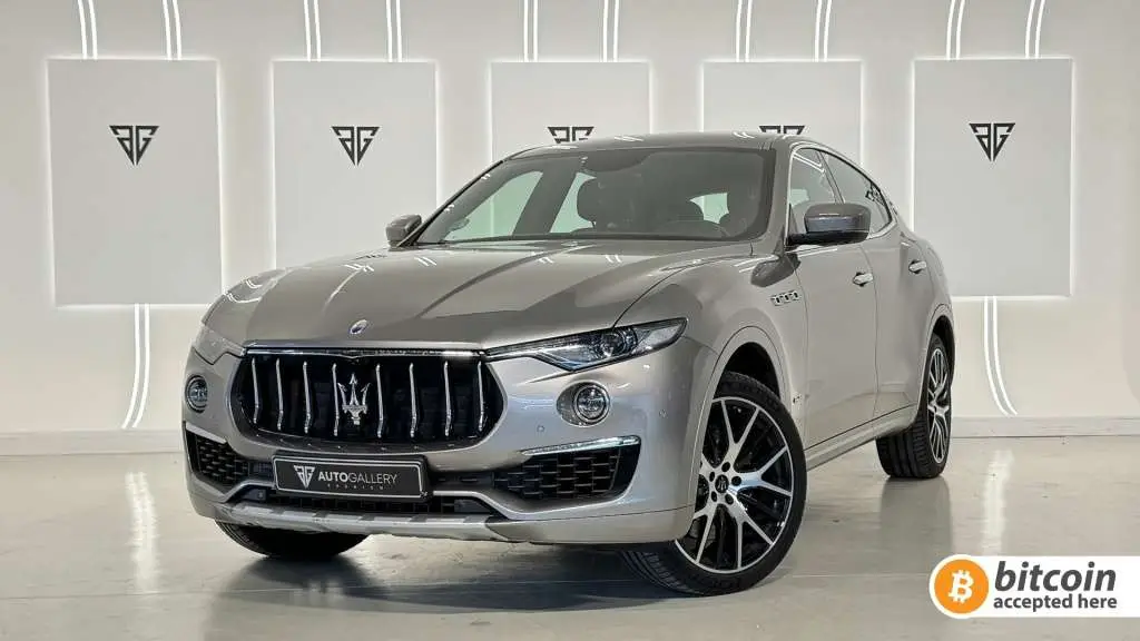 Photo 1 : Maserati Levante 2020 Essence