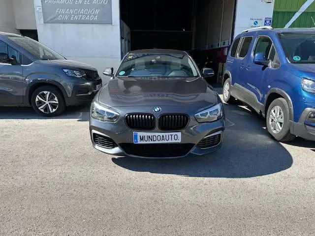 Photo 1 : Bmw Serie 1 2018 Petrol