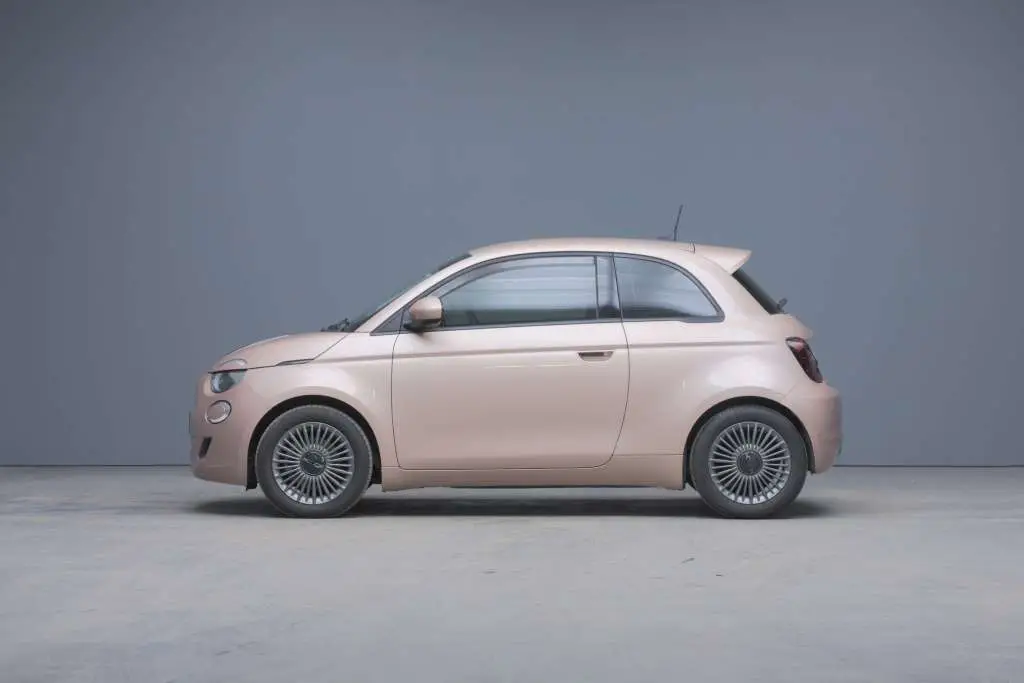 Photo 1 : Fiat 500 2021 Électrique