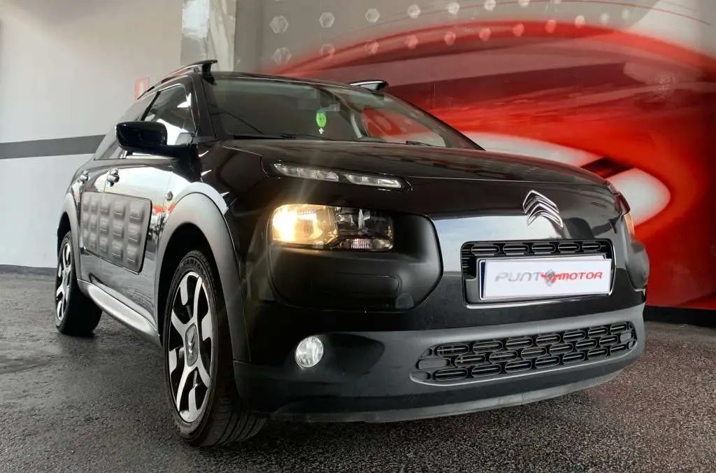 Photo 1 : Citroen C4 2015 Diesel