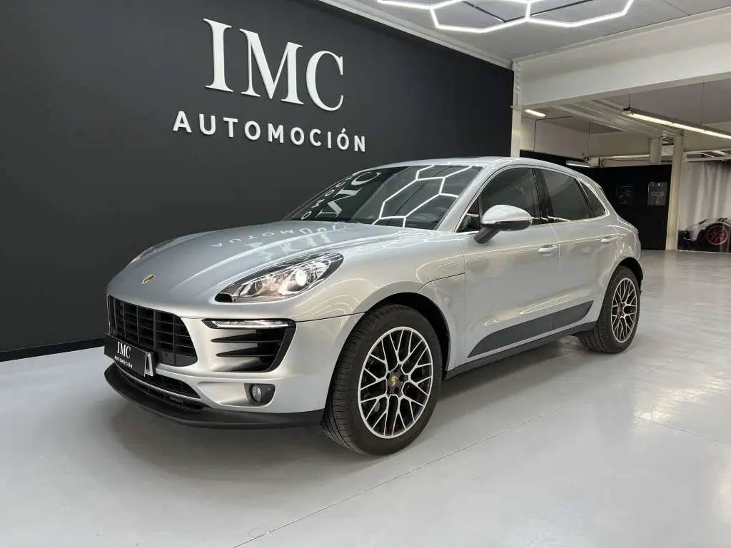 Photo 1 : Porsche Macan 2017 Essence