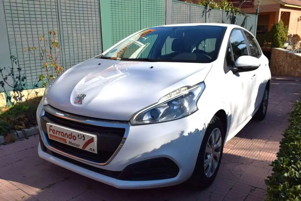 Photo 1 : Peugeot 208 2017 LPG